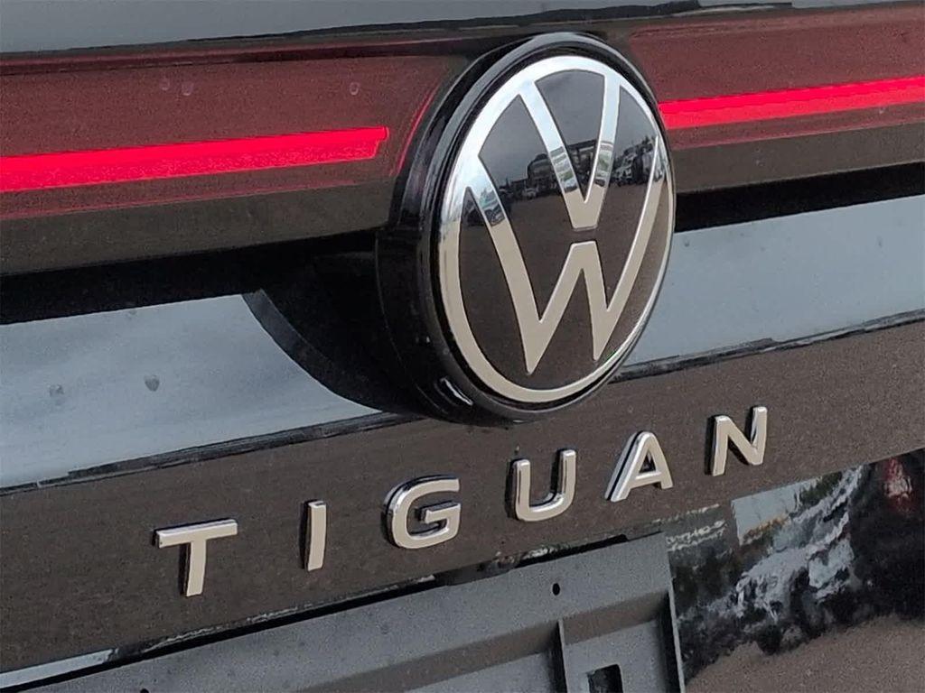new 2025 Volkswagen Tiguan car, priced at $36,855
