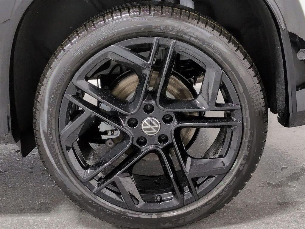 new 2025 Volkswagen Tiguan car, priced at $39,070