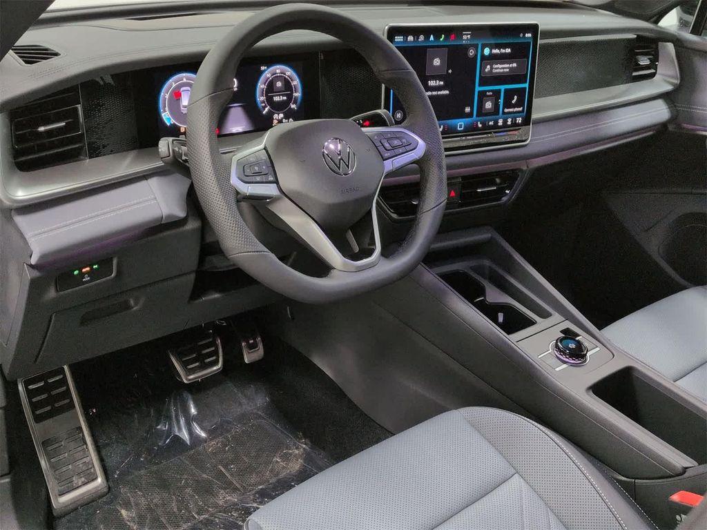 new 2025 Volkswagen Tiguan car, priced at $39,070