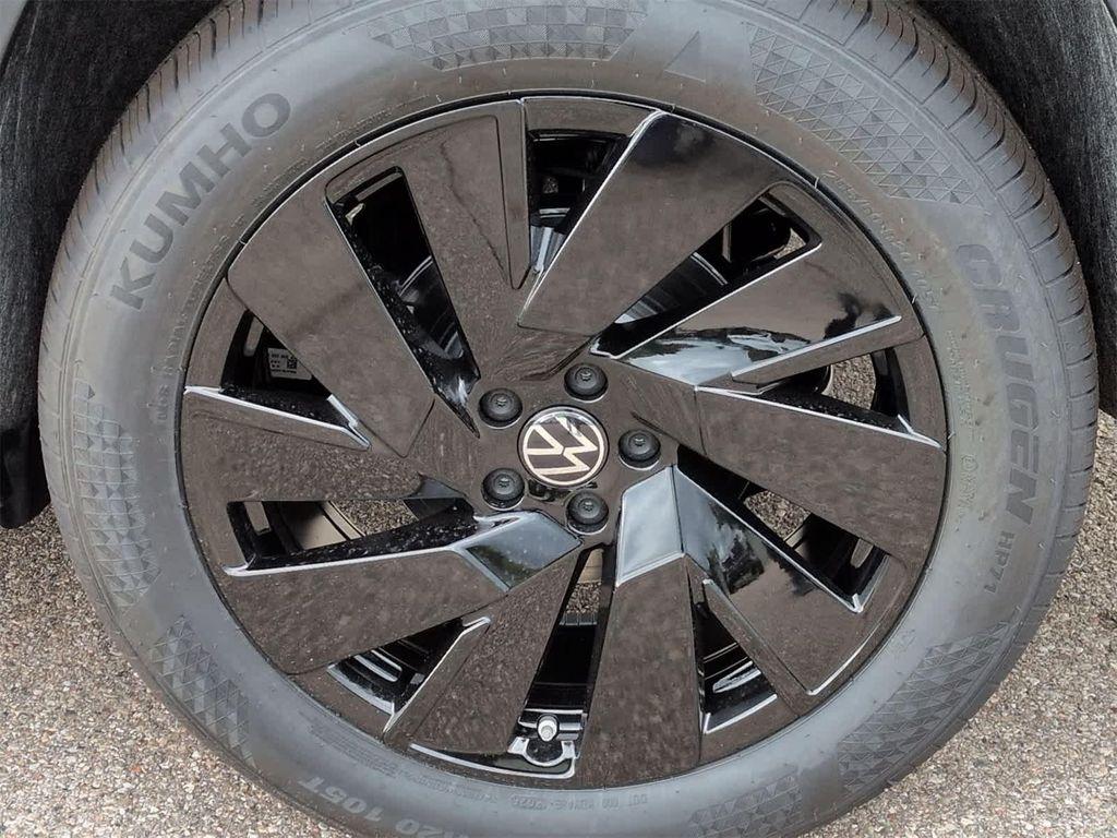 new 2026 Volkswagen Atlas car, priced at $48,910