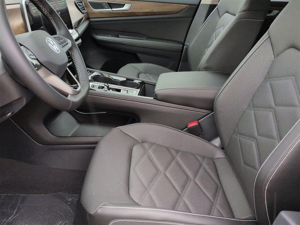 new 2026 Volkswagen Atlas car, priced at $48,910