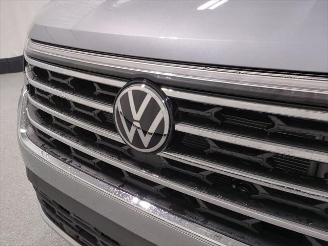 new 2025 Volkswagen Atlas car, priced at $46,327