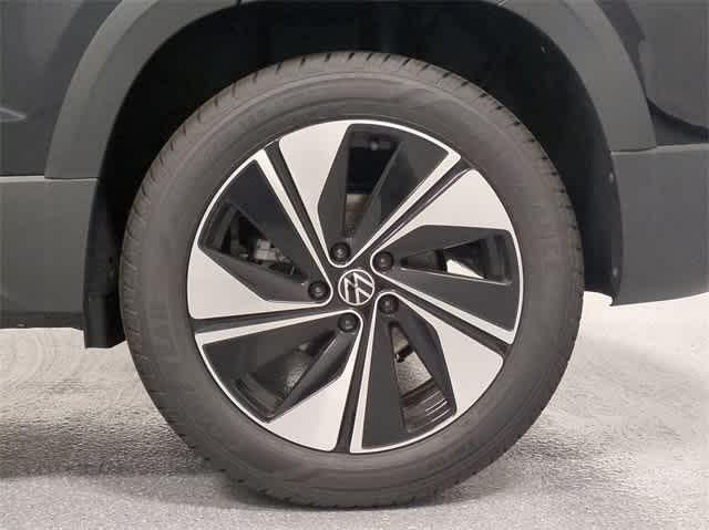 new 2024 Volkswagen Taos car, priced at $31,193