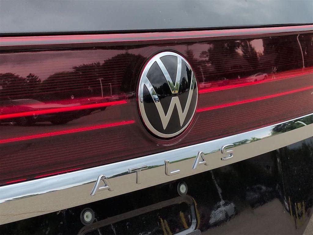 new 2026 Volkswagen Atlas car, priced at $42,521