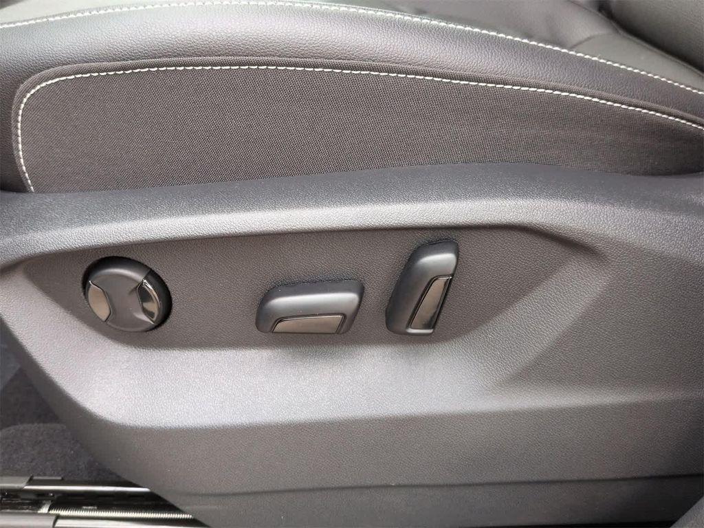 new 2026 Volkswagen Atlas car, priced at $42,521