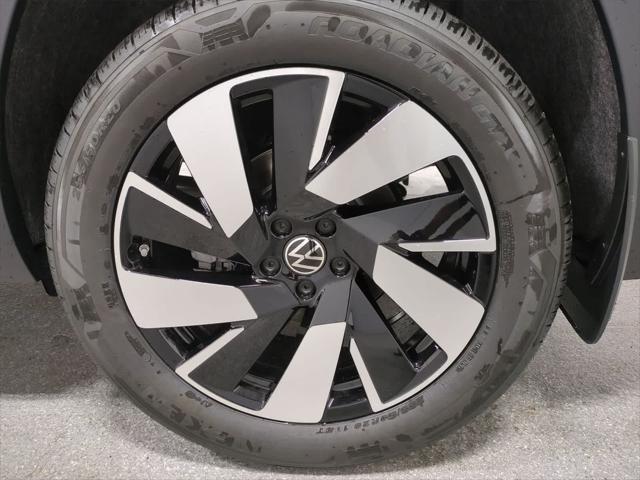 new 2025 Volkswagen Atlas Cross Sport car, priced at $44,661