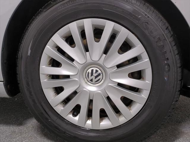 used 2012 Volkswagen Golf car, priced at $4,500