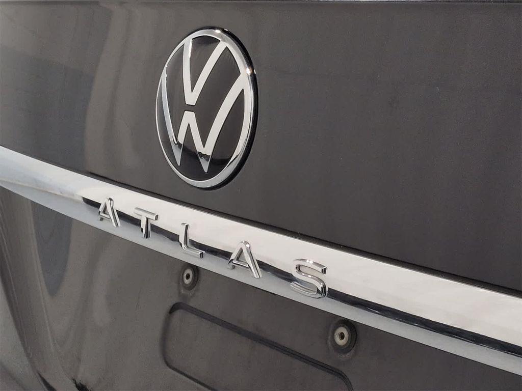 used 2023 Volkswagen Atlas Cross Sport car