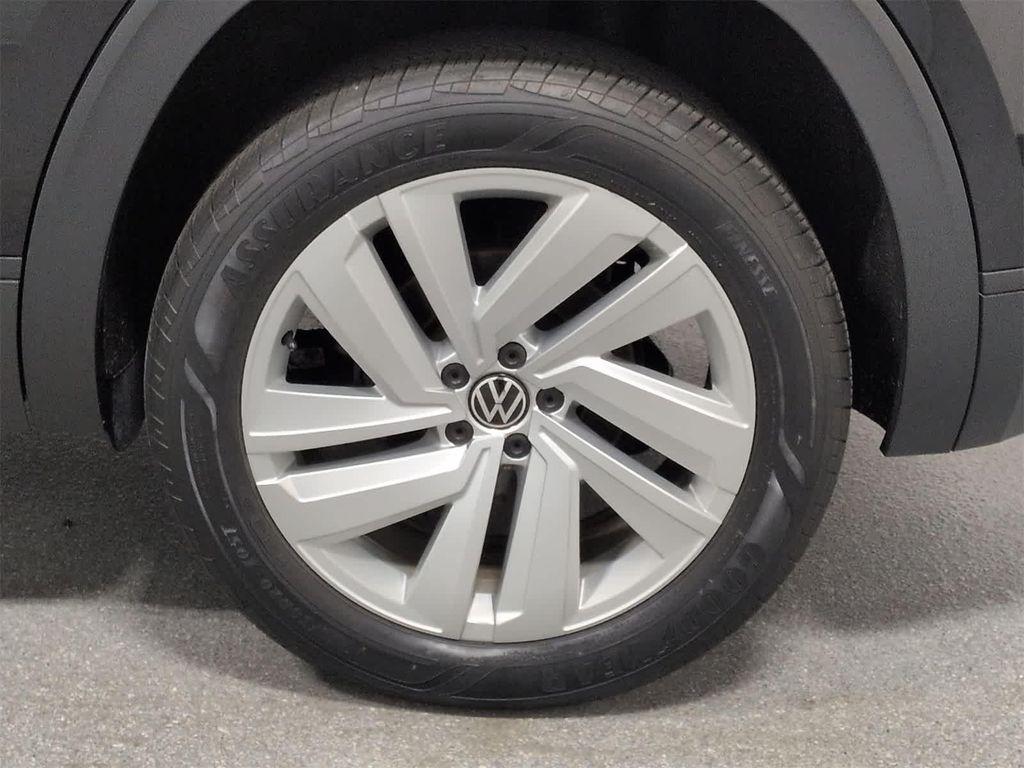 used 2023 Volkswagen Atlas Cross Sport car