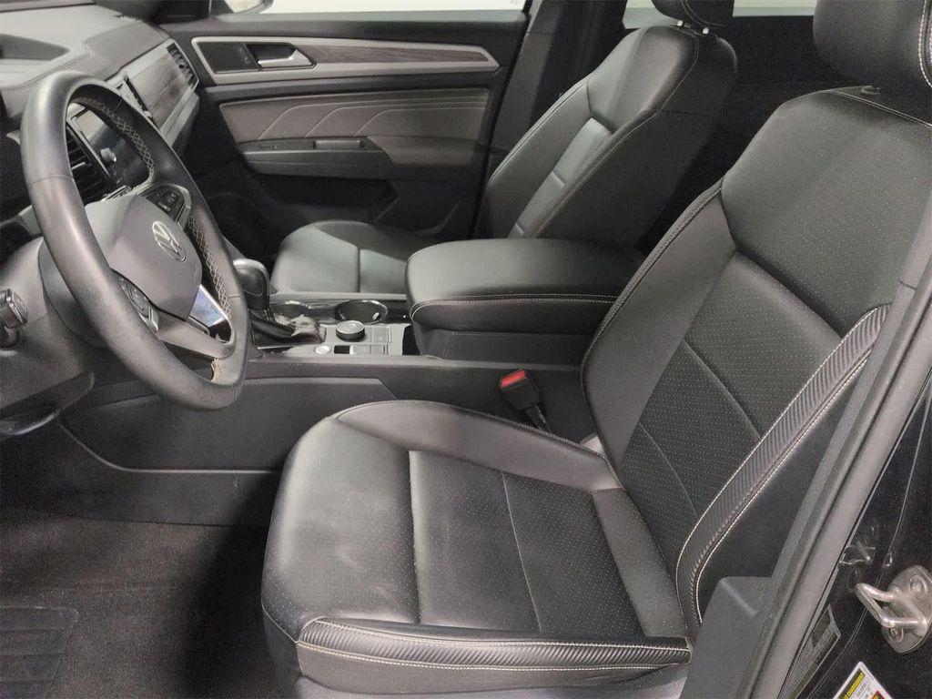 used 2023 Volkswagen Atlas Cross Sport car