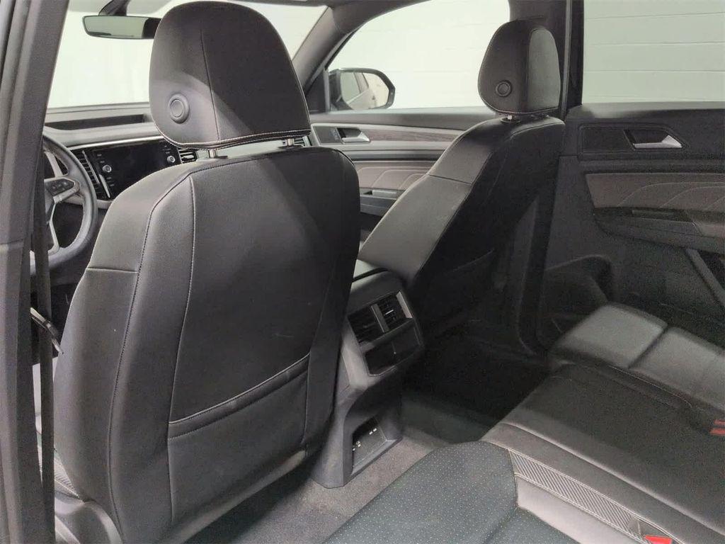used 2023 Volkswagen Atlas Cross Sport car