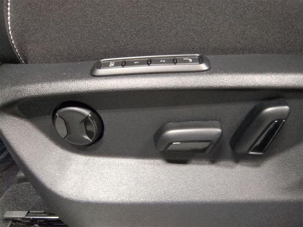 new 2026 Volkswagen Atlas Cross Sport car, priced at $56,438