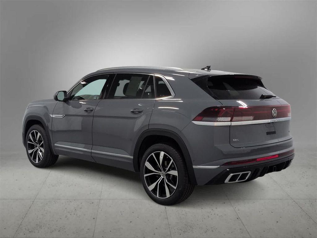 new 2026 Volkswagen Atlas Cross Sport car, priced at $56,438