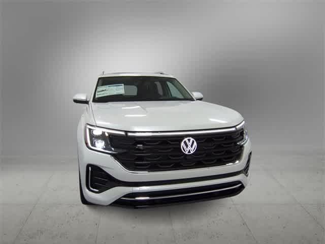 new 2025 Volkswagen Atlas car, priced at $57,056