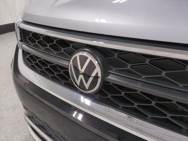 used 2022 Volkswagen Taos car
