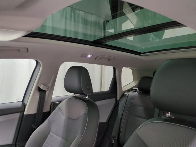 used 2022 Volkswagen Taos car