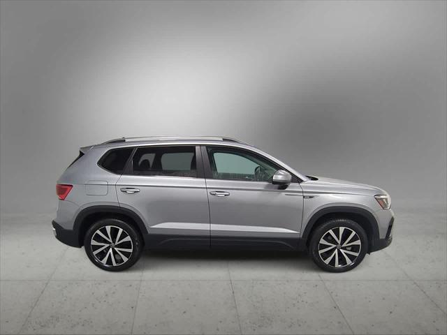 used 2022 Volkswagen Taos car