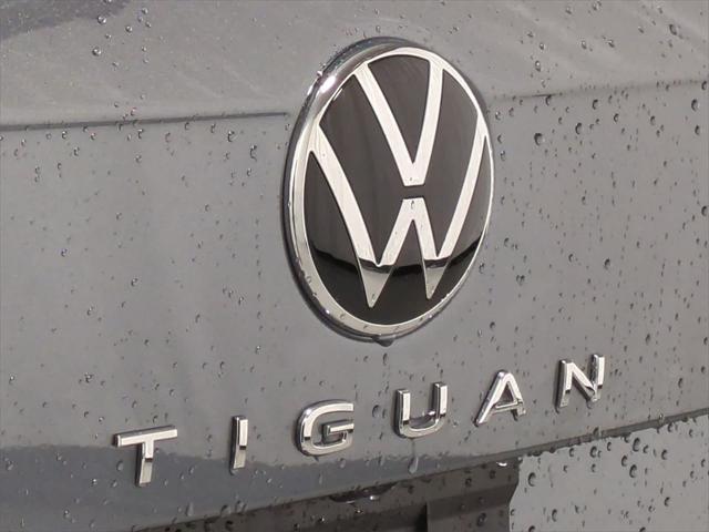 new 2024 Volkswagen Tiguan car, priced at $39,018