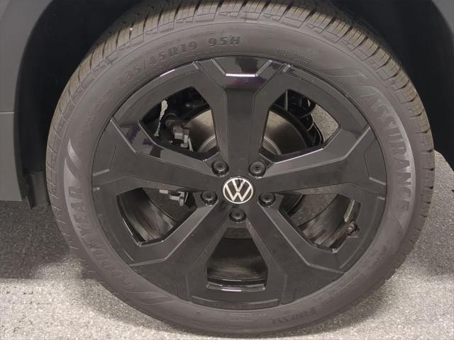 new 2025 Volkswagen Taos car, priced at $33,312