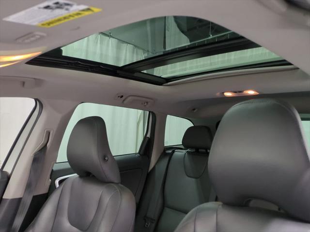 used 2015 Volvo XC60 car, priced at $11,500