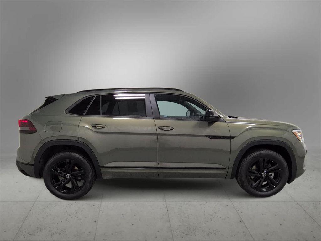 new 2026 Volkswagen Atlas Cross Sport car, priced at $51,550