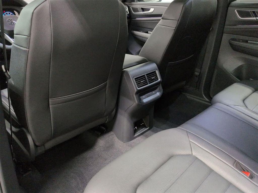 new 2026 Volkswagen Atlas Cross Sport car, priced at $51,550