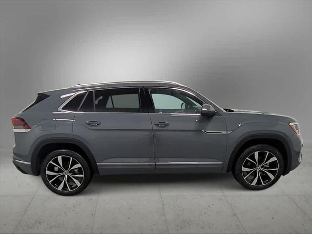 new 2025 Volkswagen Atlas Cross Sport car, priced at $53,601