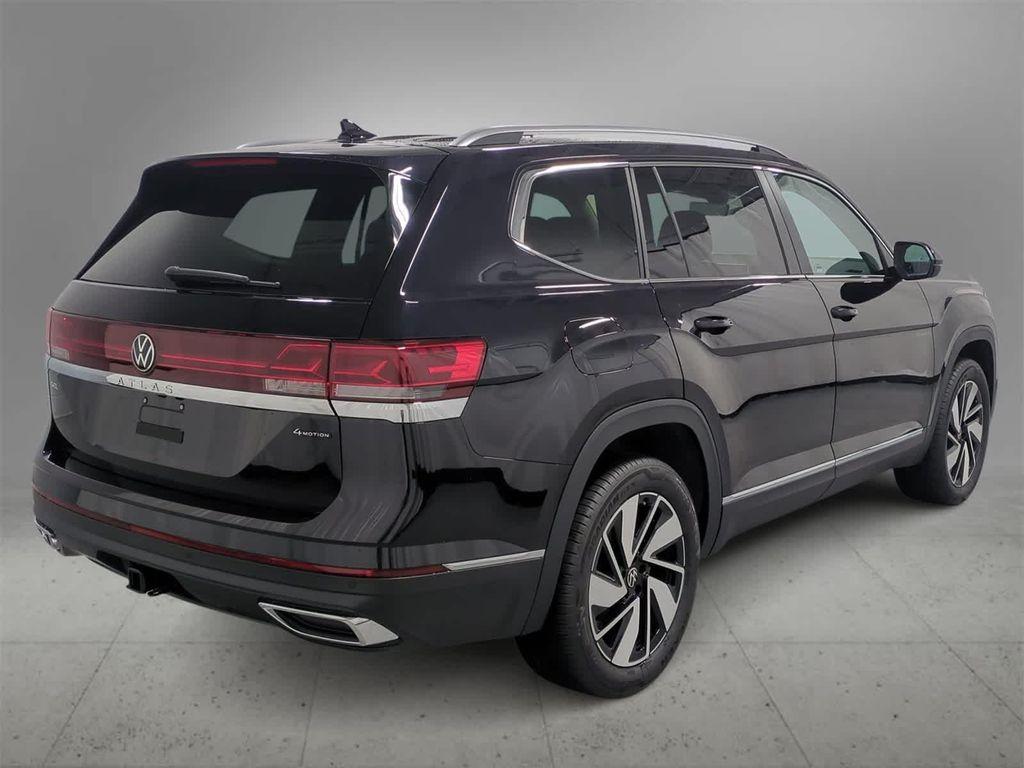 new 2026 Volkswagen Atlas car, priced at $50,432