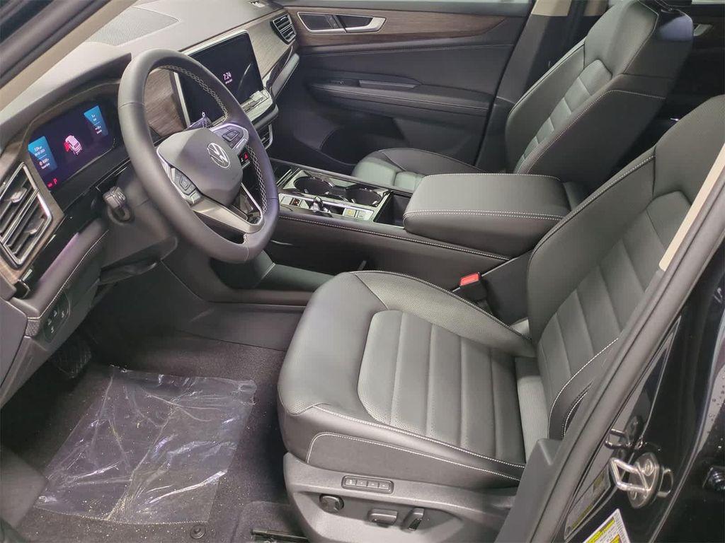 new 2026 Volkswagen Atlas car, priced at $50,432