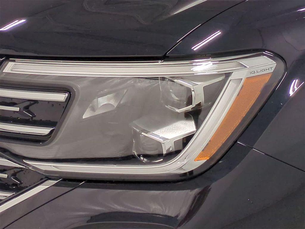 new 2026 Volkswagen Atlas car, priced at $50,432