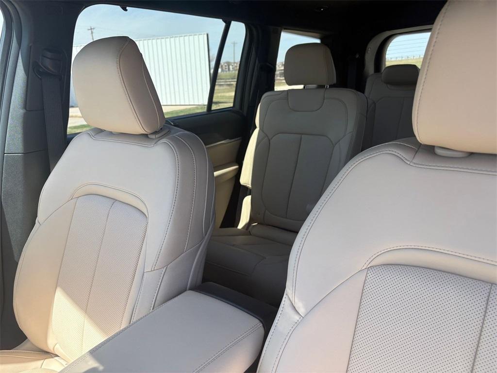 new 2025 Jeep Grand Cherokee L car, priced at $50,592