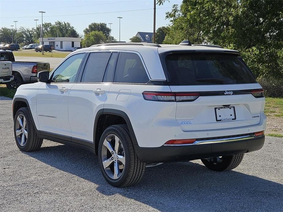 new 2024 Jeep Grand Cherokee car, priced at $44,366