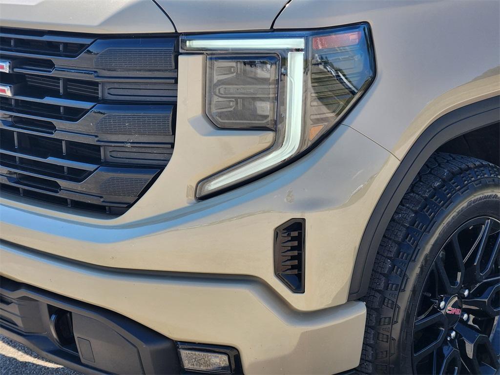 used 2023 GMC Sierra 1500 car, priced at $40,998