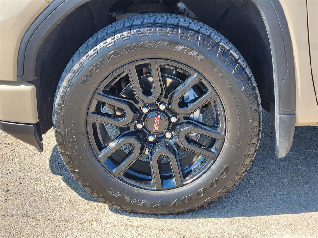 used 2023 GMC Sierra 1500 car, priced at $40,998