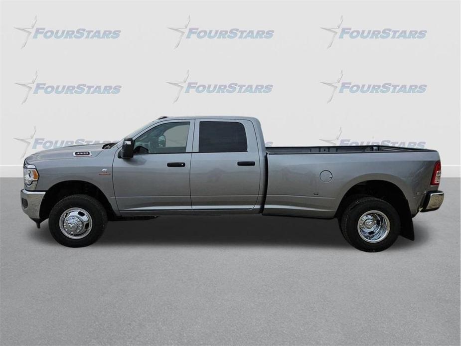 new 2024 Ram 3500 car, priced at $61,722