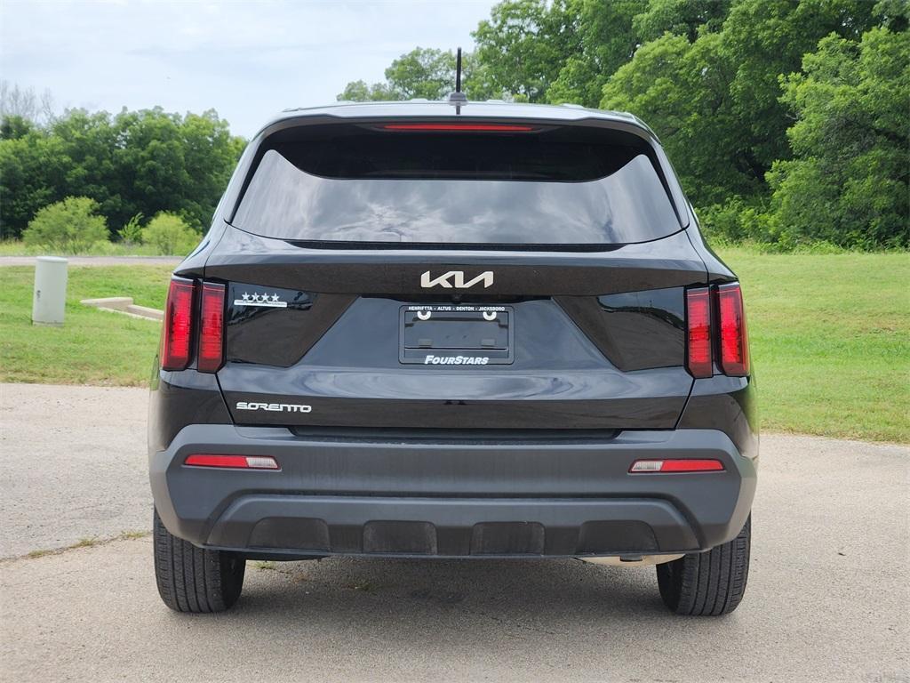 used 2023 Kia Sorento car, priced at $25,548