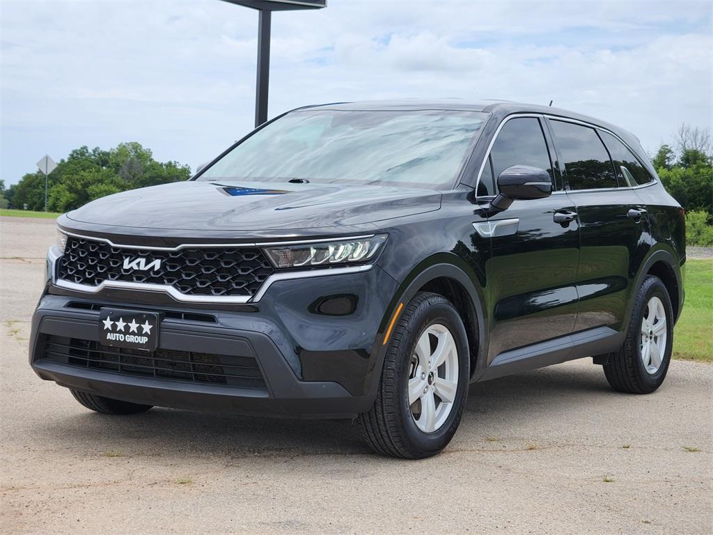 used 2023 Kia Sorento car, priced at $25,548