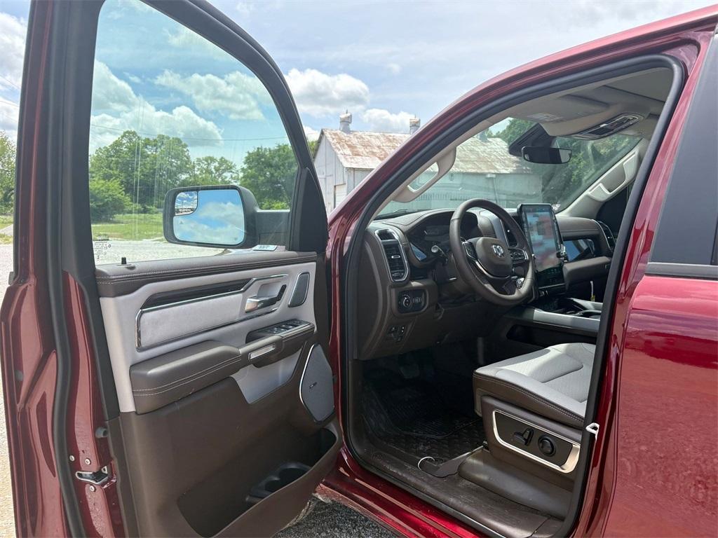 new 2025 Ram 1500 car, priced at $59,966