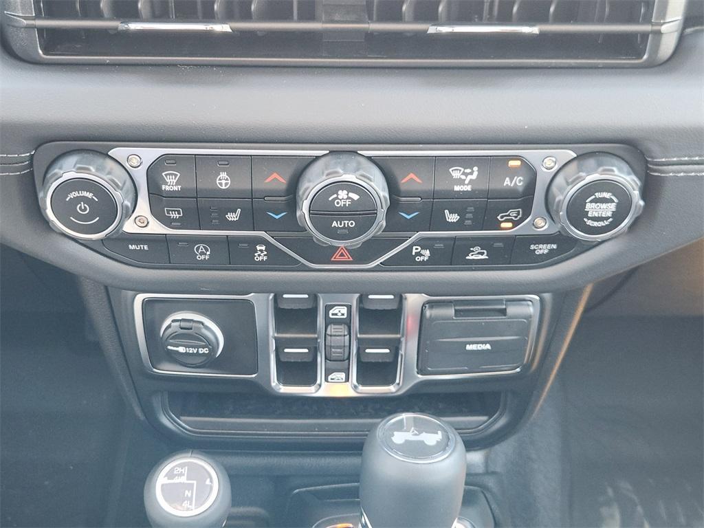 new 2025 Jeep Wrangler car, priced at $49,315
