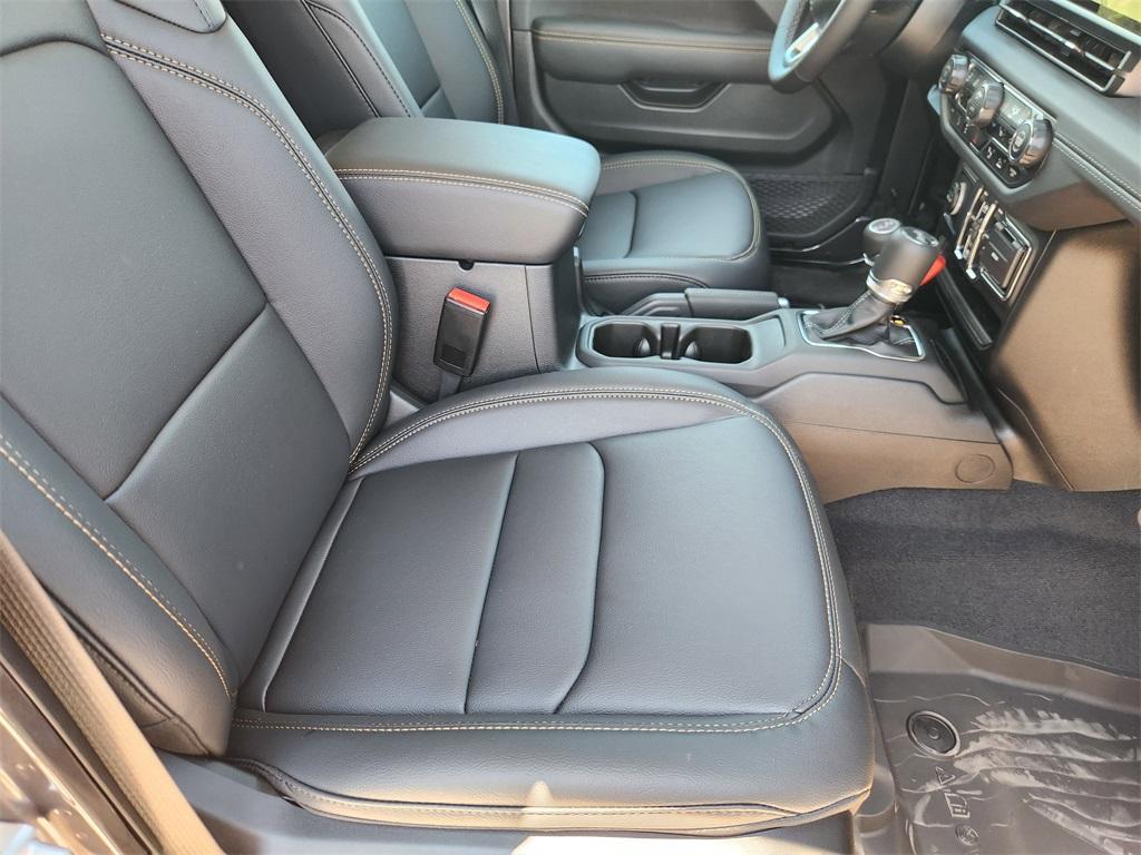 new 2025 Jeep Wrangler car, priced at $49,315