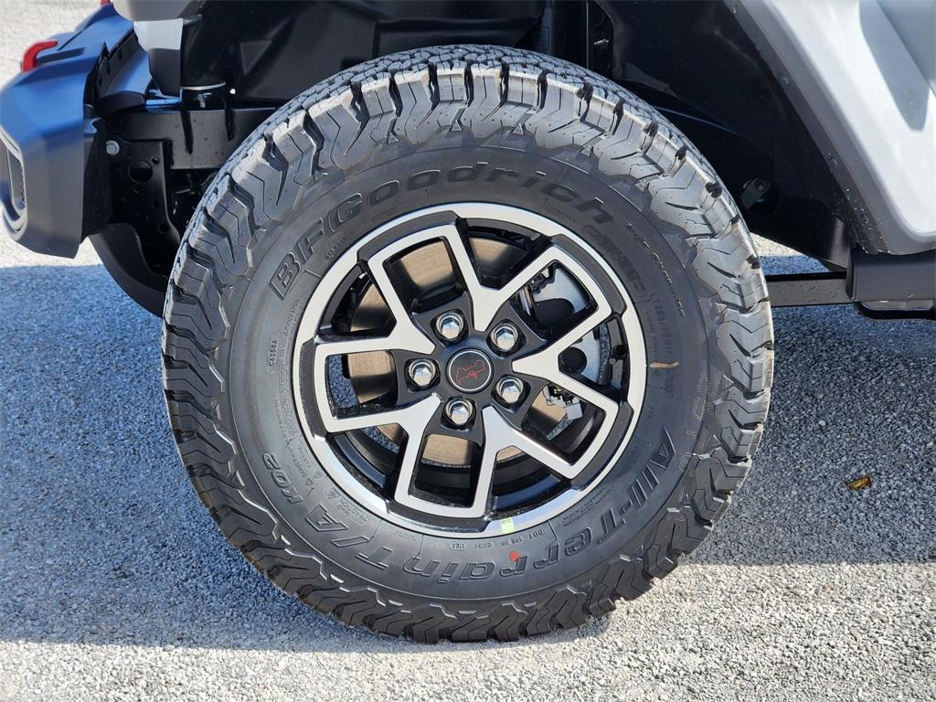 new 2025 Jeep Wrangler car, priced at $60,585