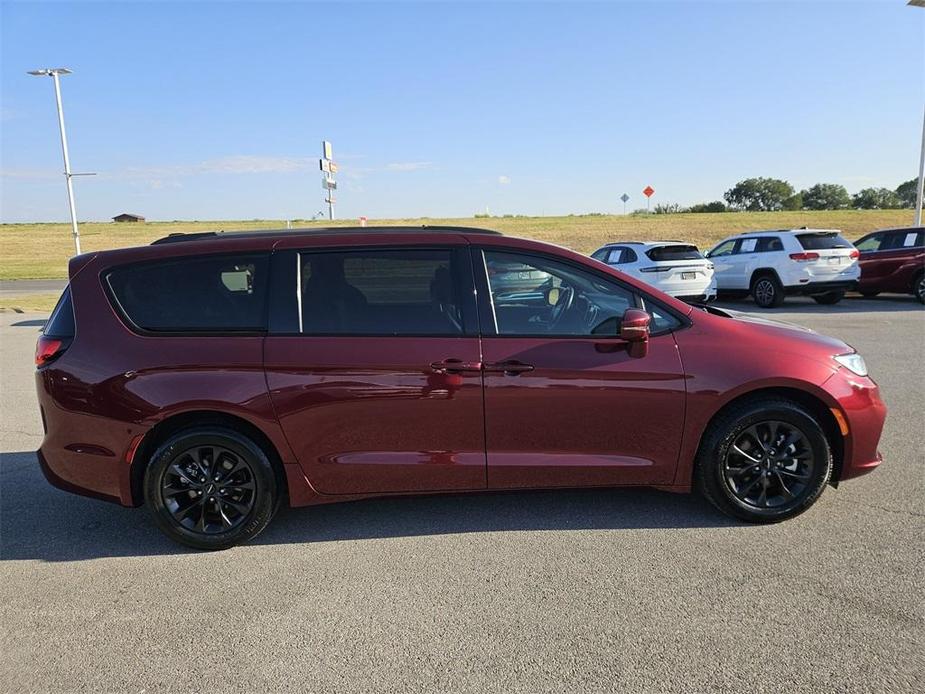 used 2021 Chrysler Pacifica car, priced at $28,271