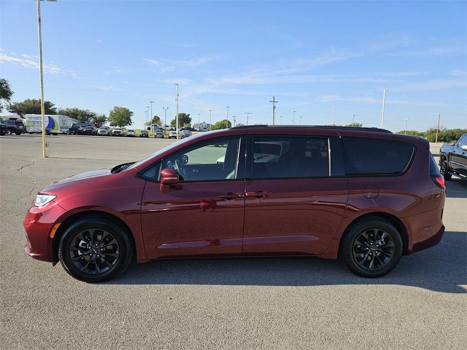 used 2021 Chrysler Pacifica car, priced at $28,271