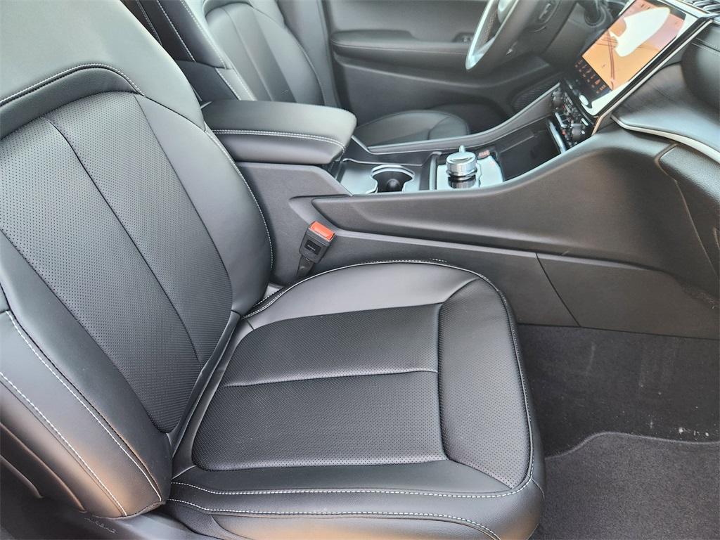 new 2025 Jeep Grand Cherokee L car, priced at $50,147