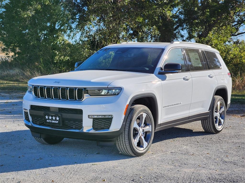 new 2025 Jeep Grand Cherokee L car, priced at $50,147