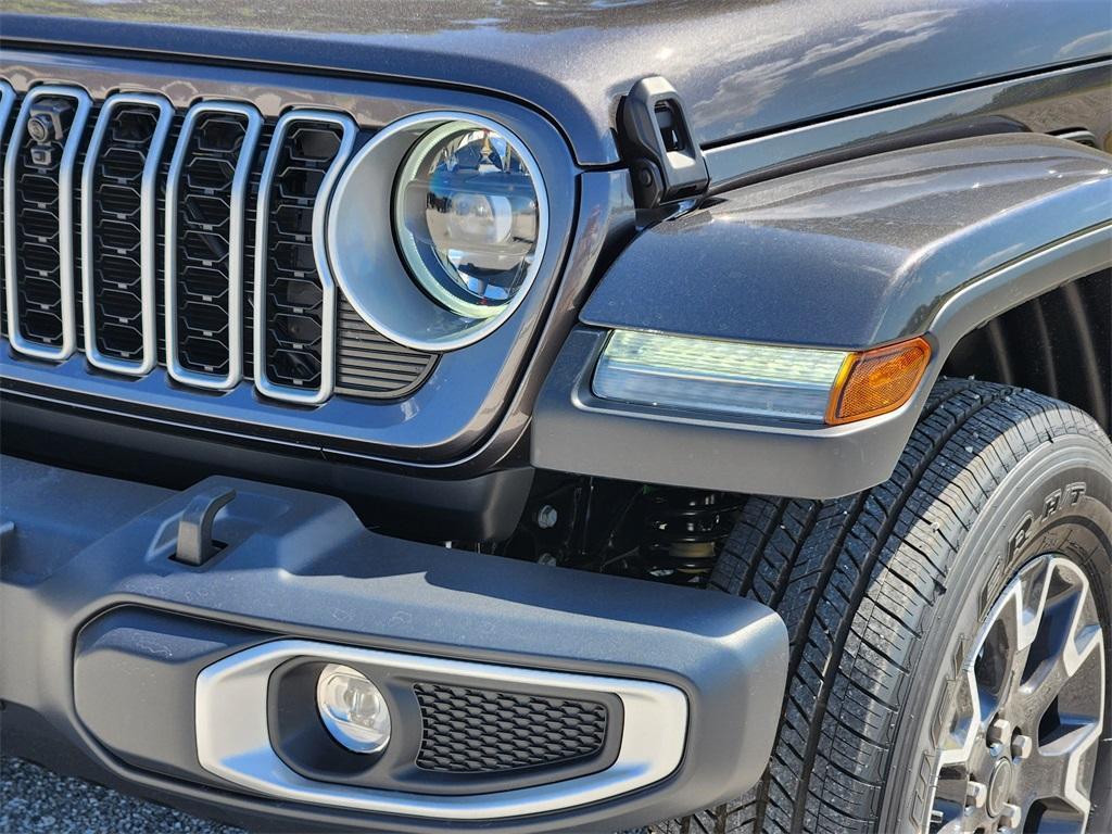 new 2025 Jeep Wrangler car, priced at $53,167