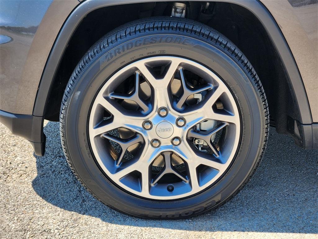 used 2021 Jeep Grand Cherokee car, priced at $26,714