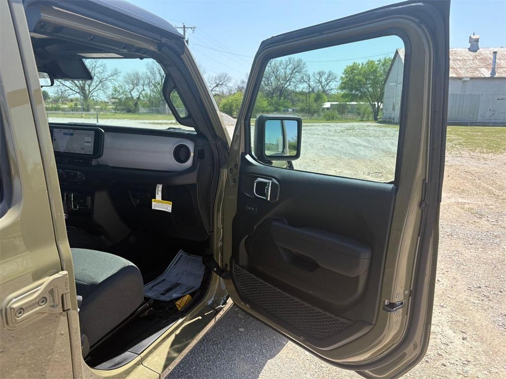 new 2025 Jeep Wrangler car, priced at $48,439