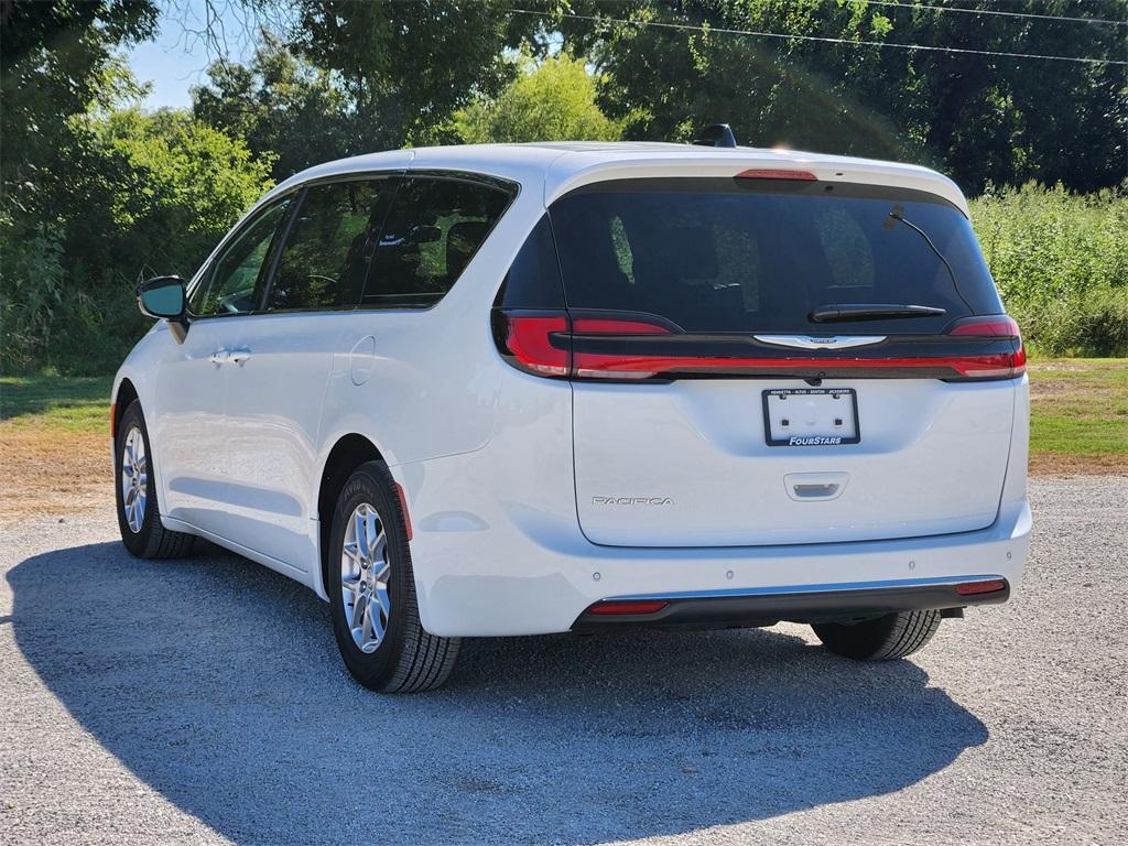 new 2026 Chrysler Pacifica car, priced at $38,865