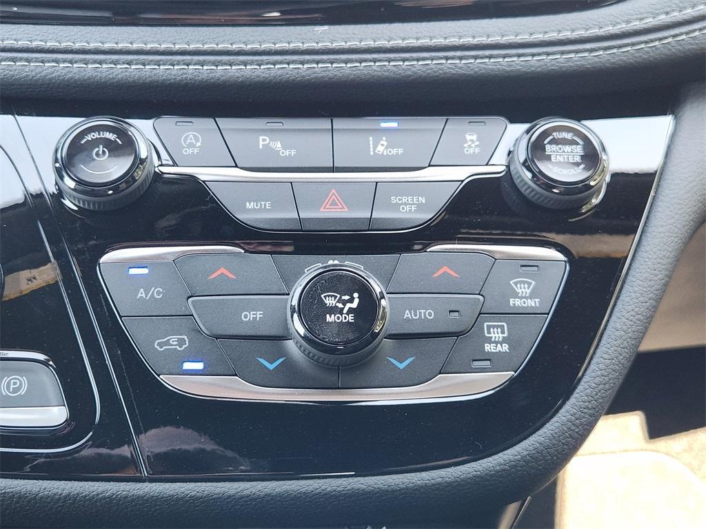 new 2026 Chrysler Pacifica car, priced at $38,865